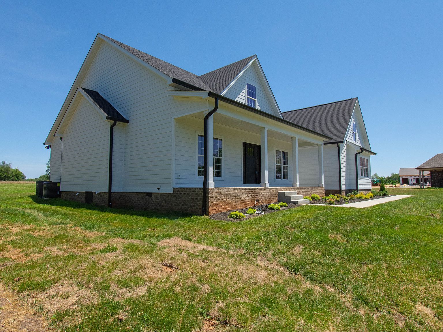 Sheffield Farmhouse Plan, The Summit Bowling Green, KY 42104 - Thumbnail 3