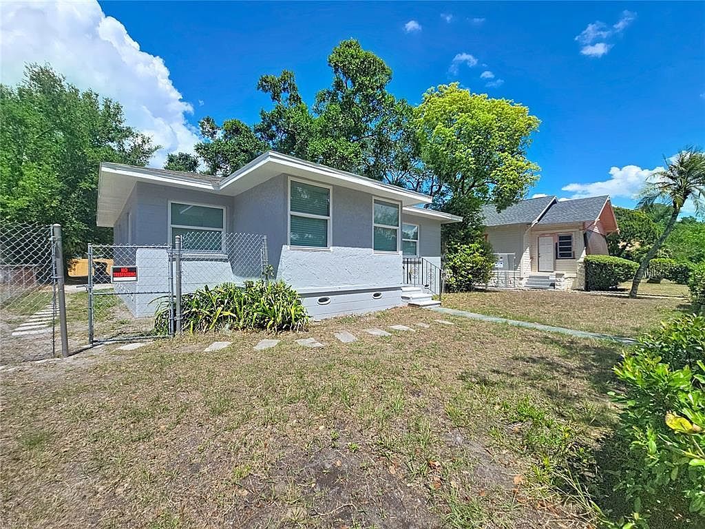 1035 15th Ave S Saint Petersburg, FL 33705 - Thumbnail 3