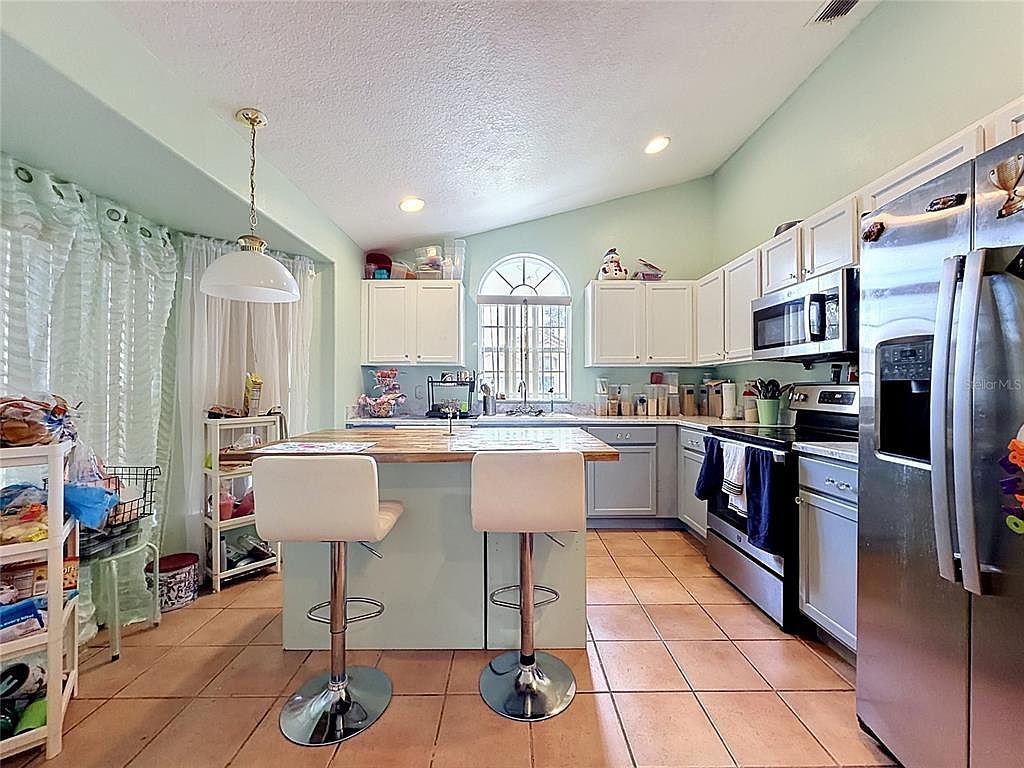 230 Hypolita Ave Davenport, FL 33897 - Thumbnail 3
