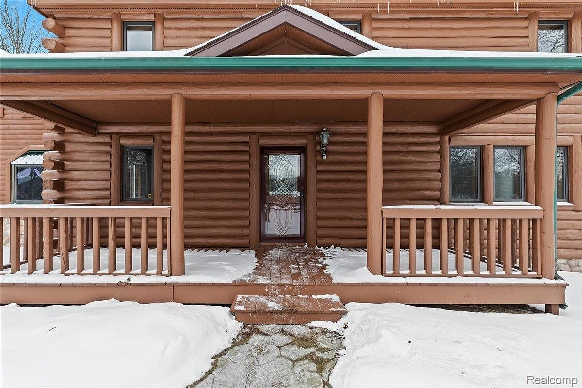 1747 Center Dr Temperance, MI 48182 - Thumbnail 3