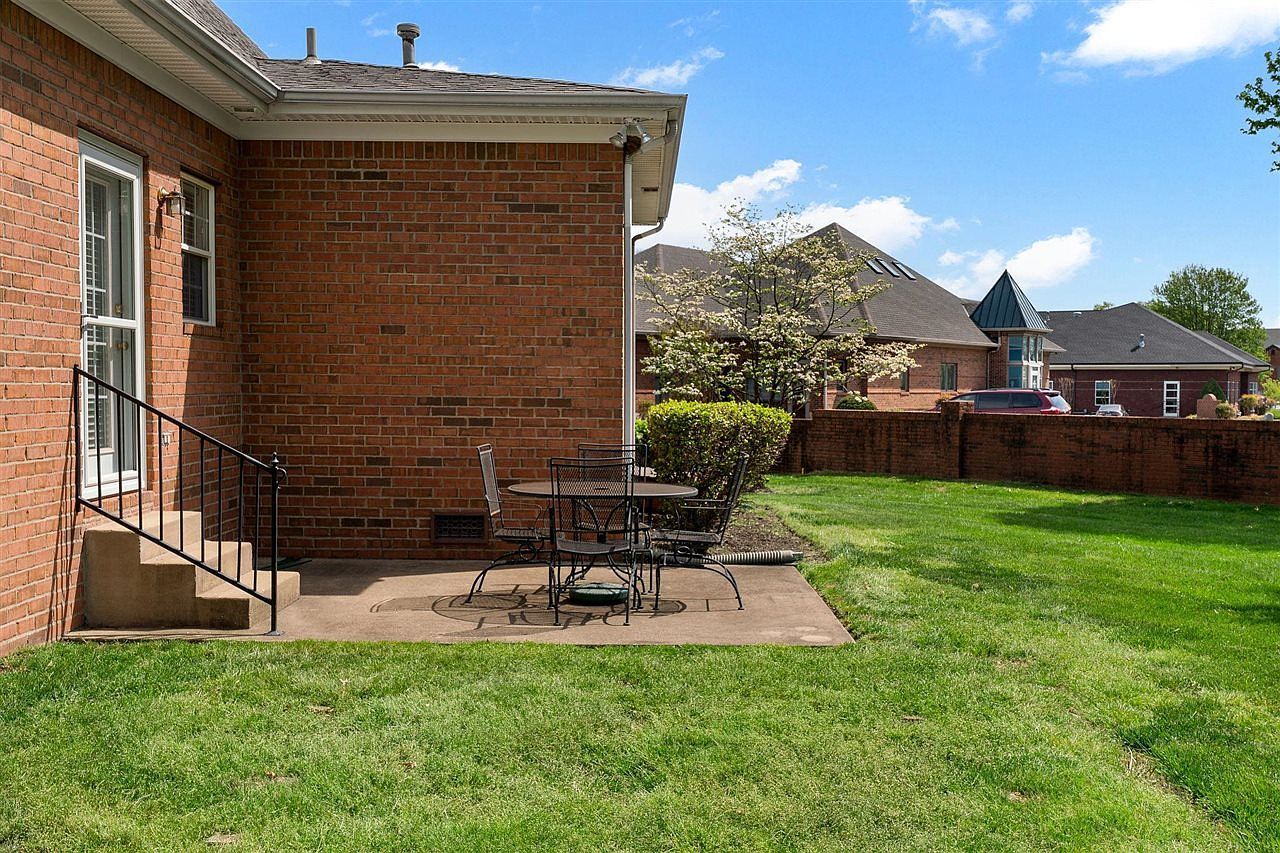 150 Prestwick Ct Bowling Green, KY 42103 - Thumbnail 3