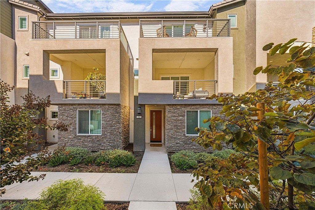 344 Tank Irvine, CA 92618 - Thumbnail 3