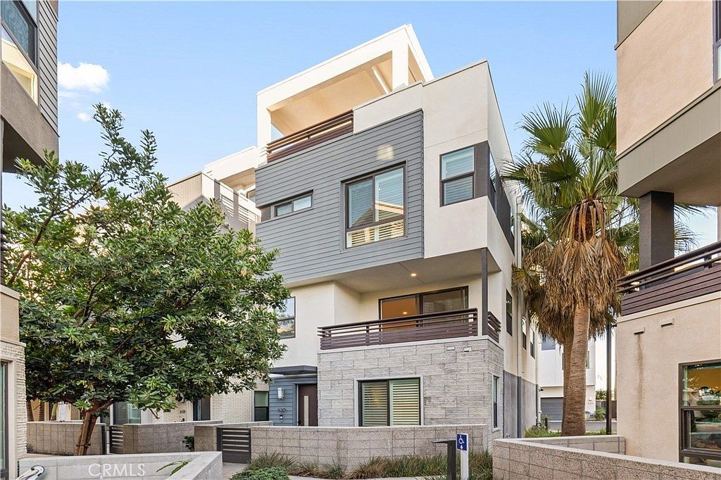 620 Cardiff Reef Costa Mesa, CA 92627 - Thumbnail 3