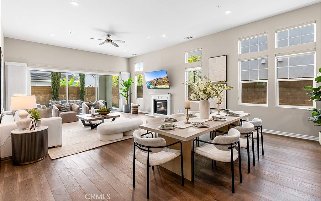 102 Derailer Irvine, CA 92618 - Thumbnail 3