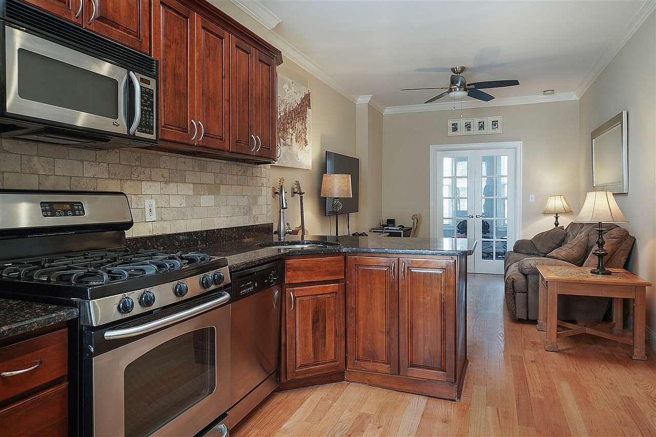 349 York St #2 Jersey City, NJ 07302 - Thumbnail 3