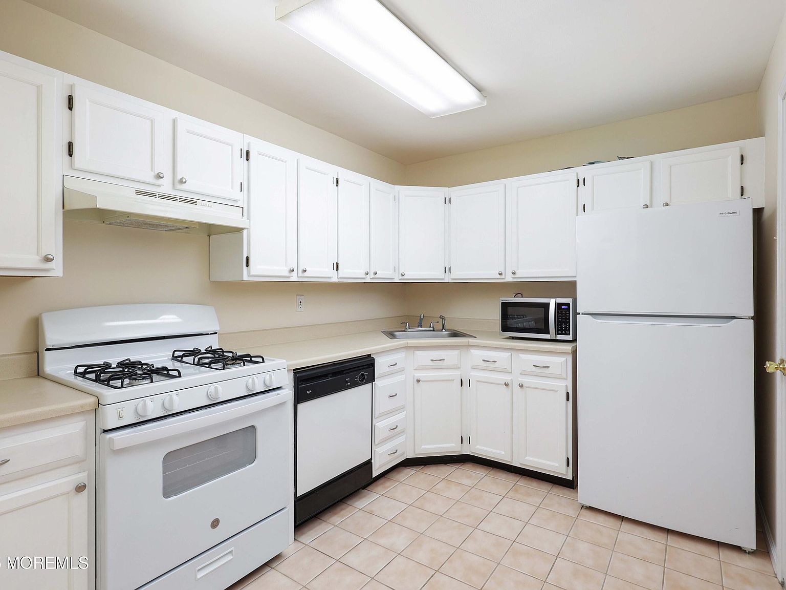 90 Puffin Glade Bayville, NJ 08721 - Thumbnail 3