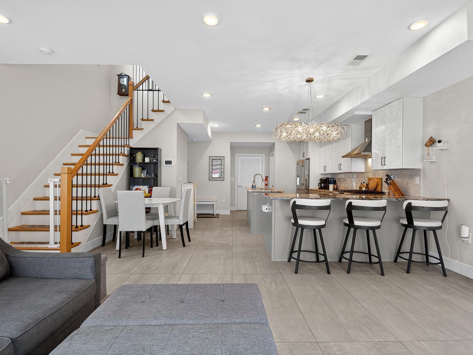 1175 Summit Ave #2 Jersey City, NJ 07307 - Thumbnail 3