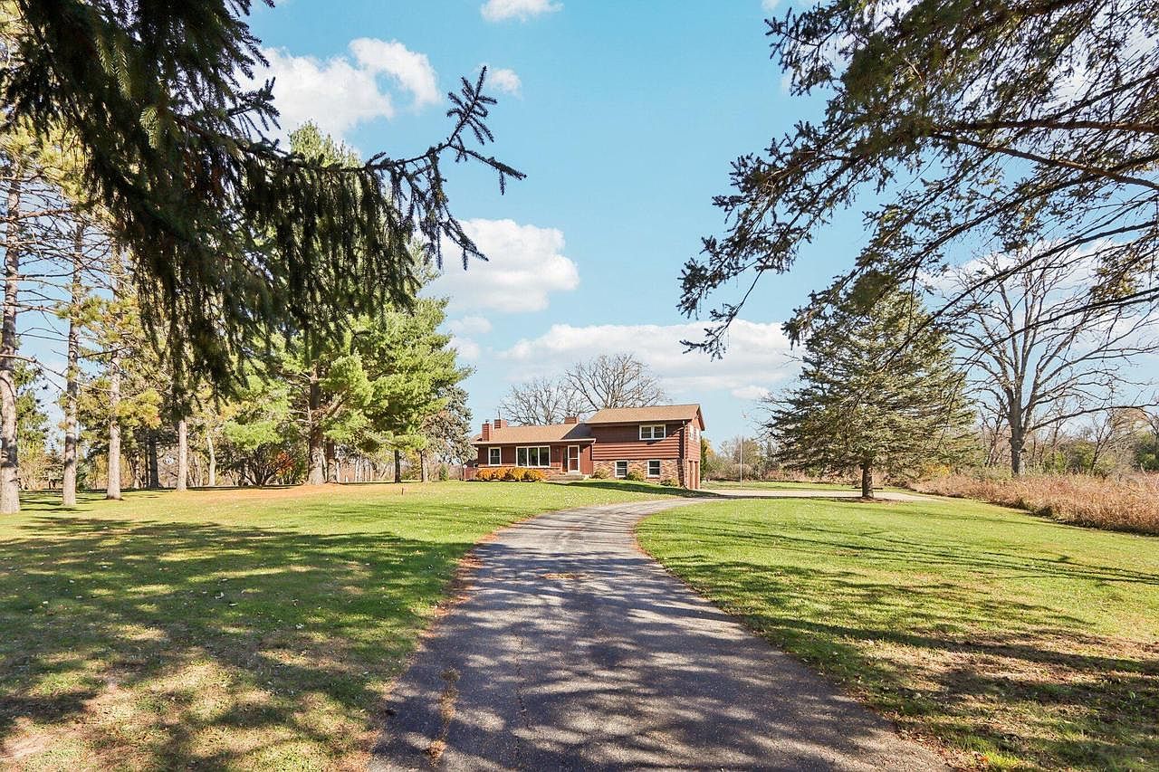 W398N8740 Amber Ln Ixonia, WI 53036 - Thumbnail 3