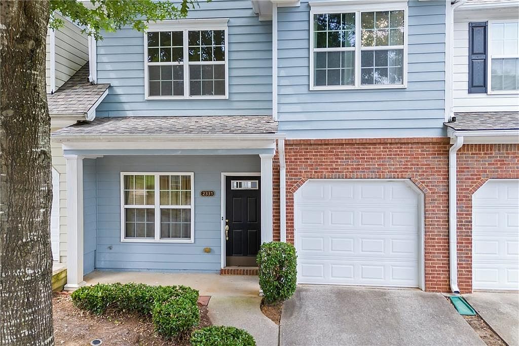 2331 Suwanee Pointe Dr Lawrenceville, GA 30043 - Thumbnail 3