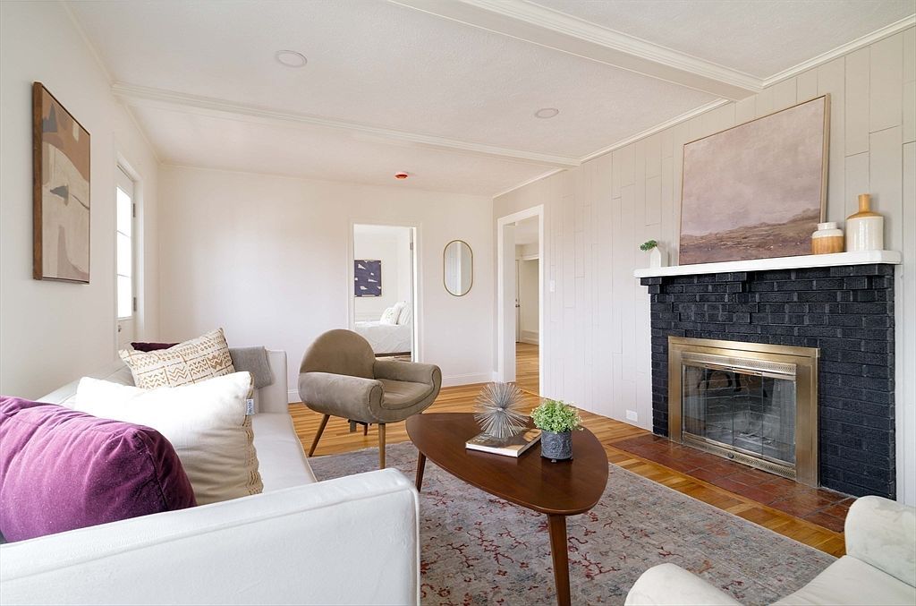 652 Belmont St #2 Watertown, MA 02472 - Thumbnail 3