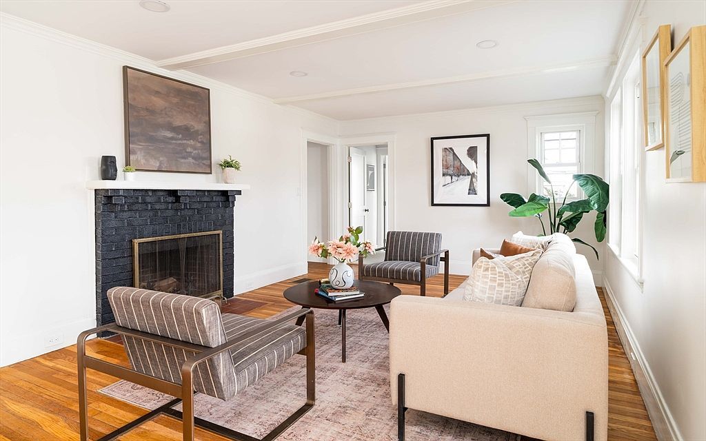 652 Belmont St Watertown, MA 02472 - Thumbnail 3