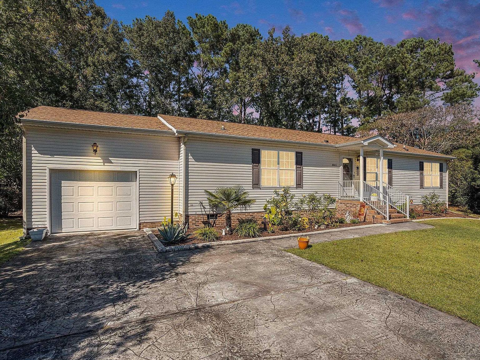 4441 Manitook Dr Little River, SC 29566 - Thumbnail 3