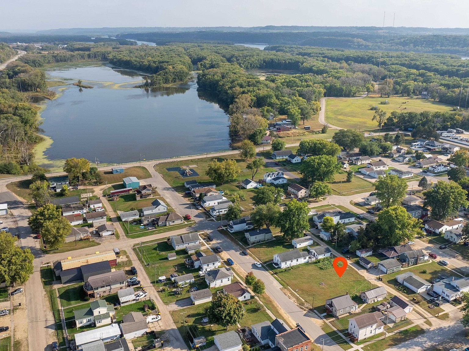 436 Desoto Ave East Dubuque, IL 61025 - Thumbnail 3