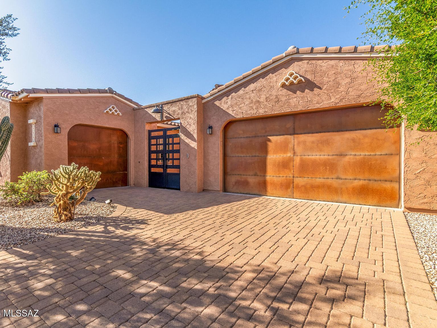 3813 N Foothills Club Ave Tucson, AZ 85750 - Thumbnail 3