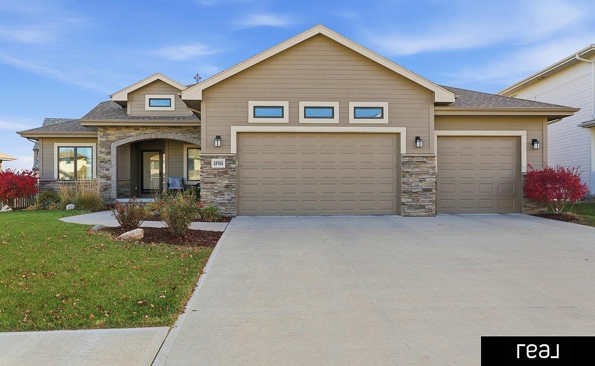 18765 Spaulding St Elkhorn, NE 68022 - Thumbnail 3