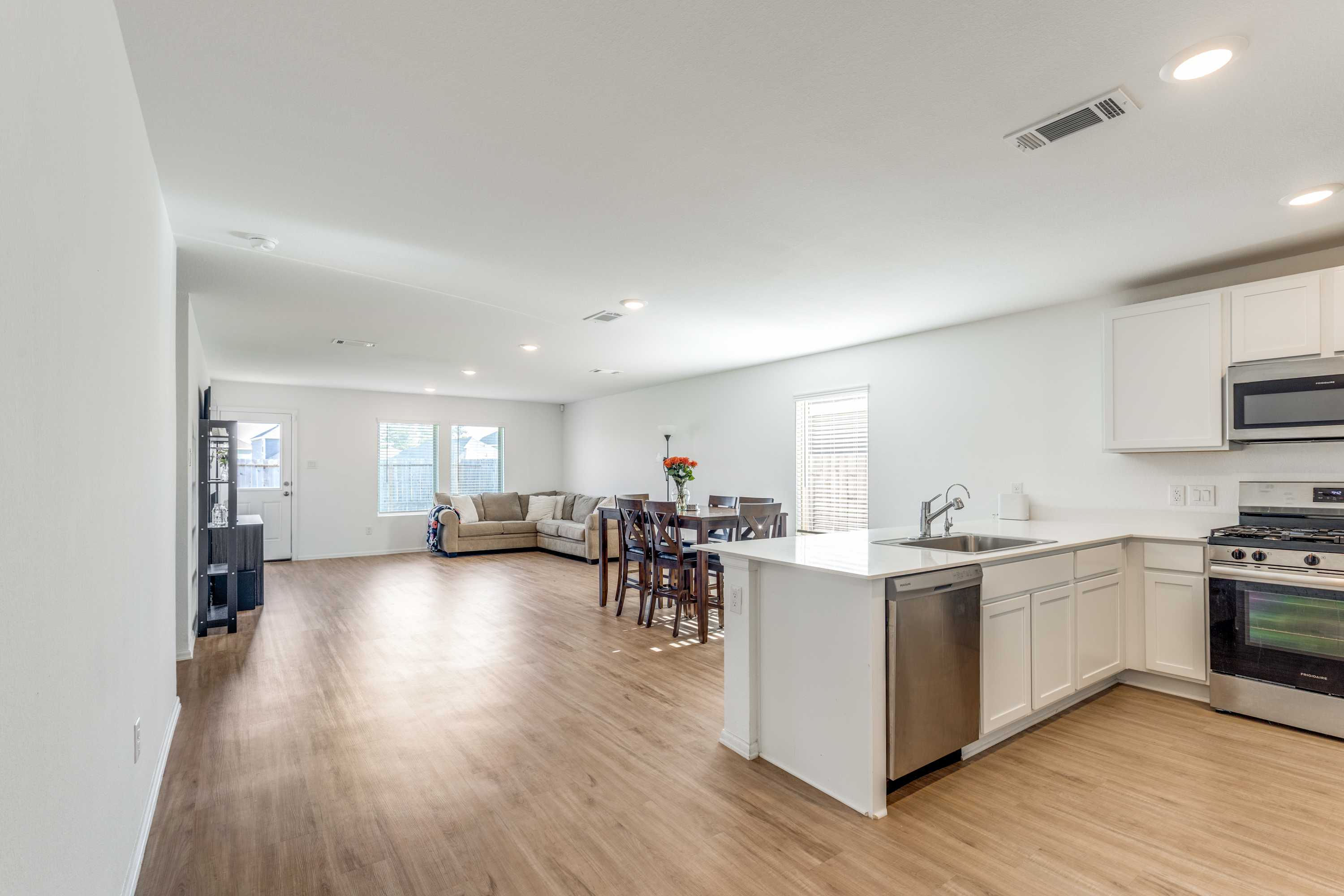 22835 Prairie Street, Houston, TX, USA, 77372 - Thumbnail 3