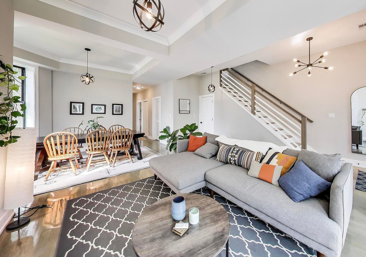 2742 W Polk St Chicago, IL 60612 - Thumbnail 3