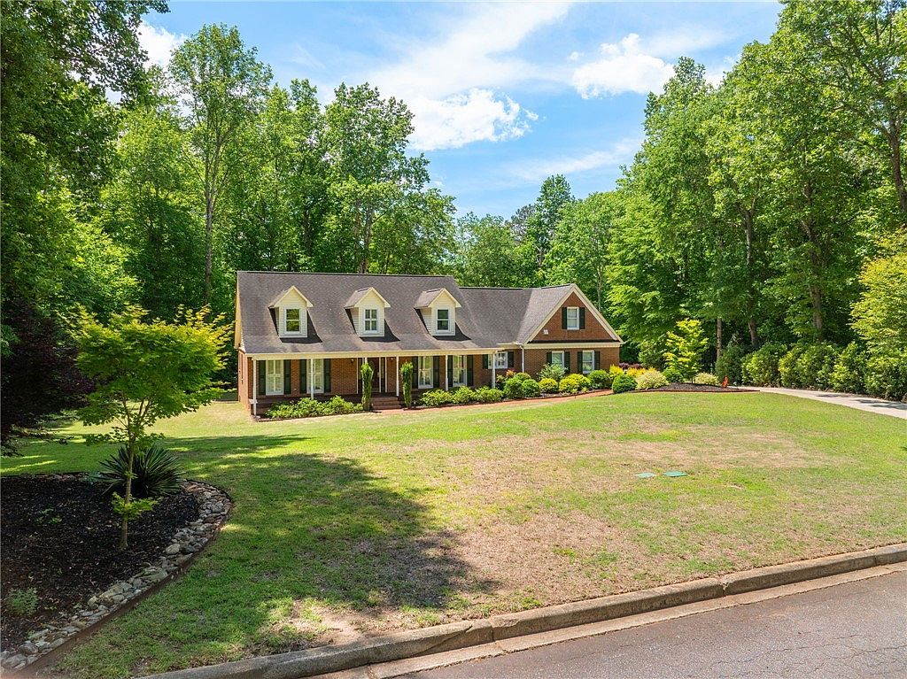208 Cedar Dale Dr Central, SC 29630 - Thumbnail 3