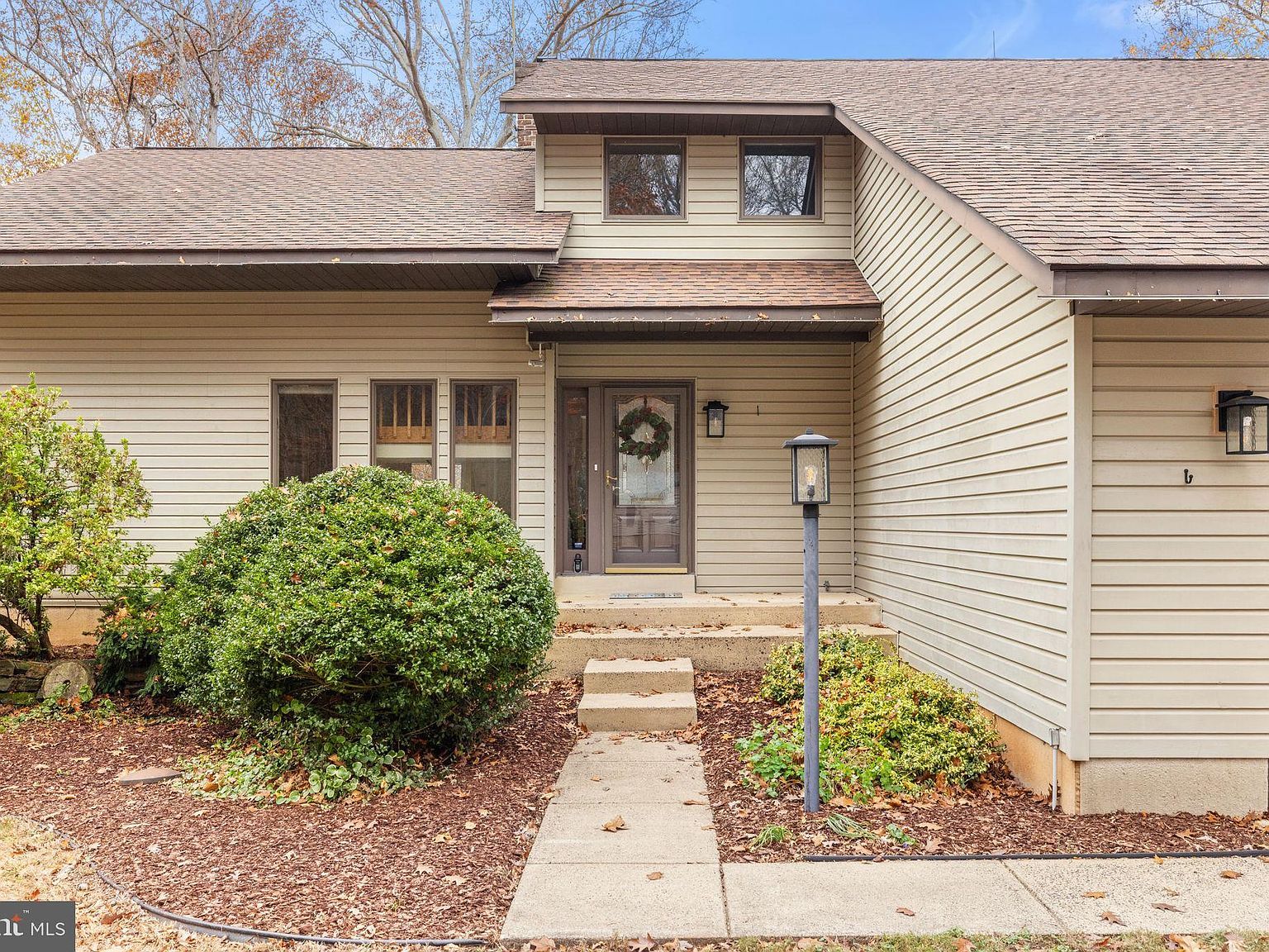 8423 Lock Ln Warrenton, VA 20186 - Thumbnail 3