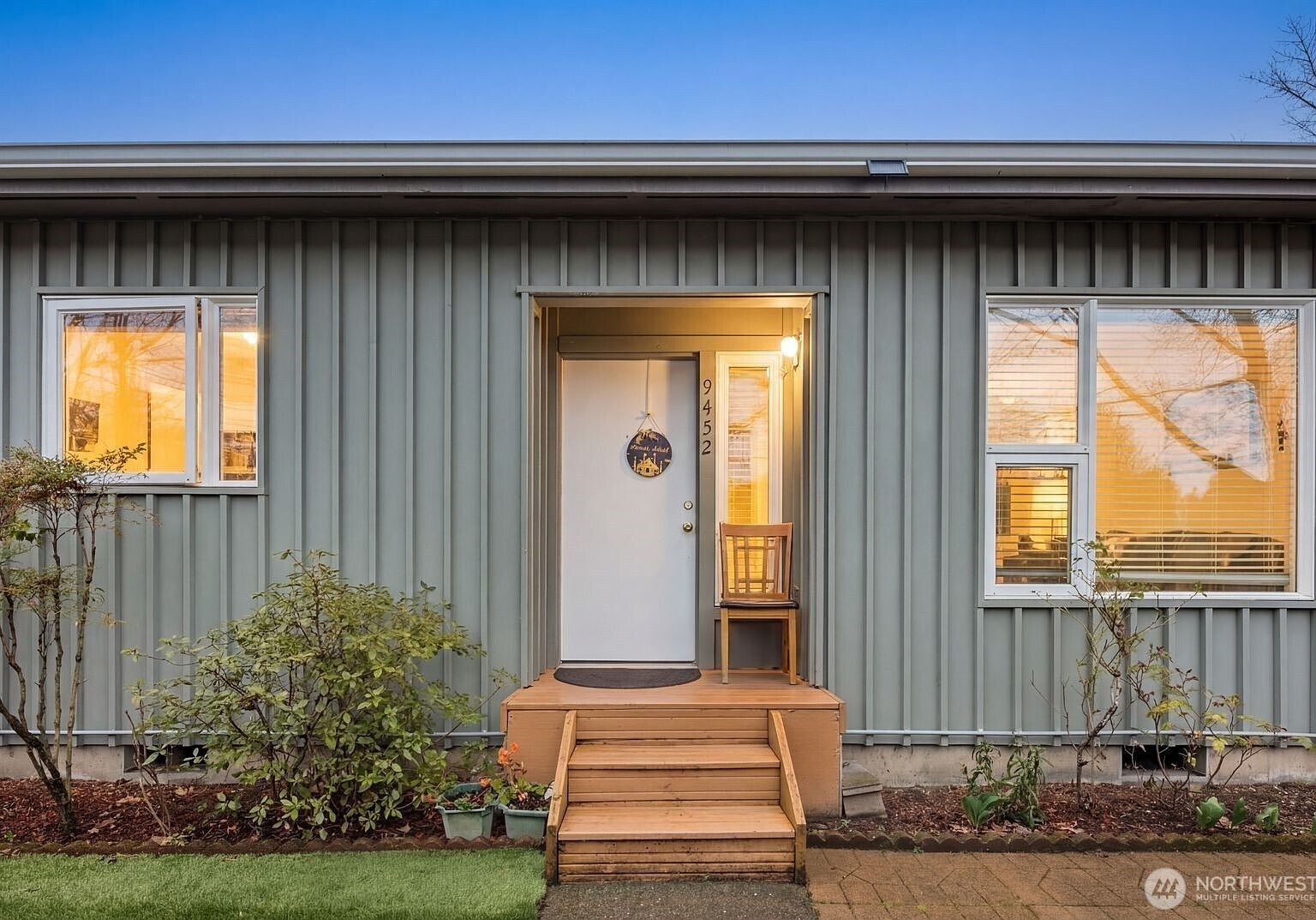 9452 25th Ave SW Seattle, WA 98106 - Thumbnail 3