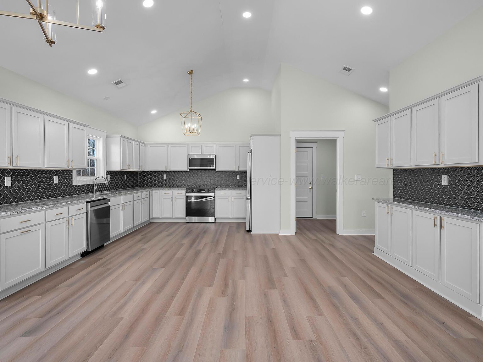 17 Randolph Cv Jasper, AL 35503 - Thumbnail 3