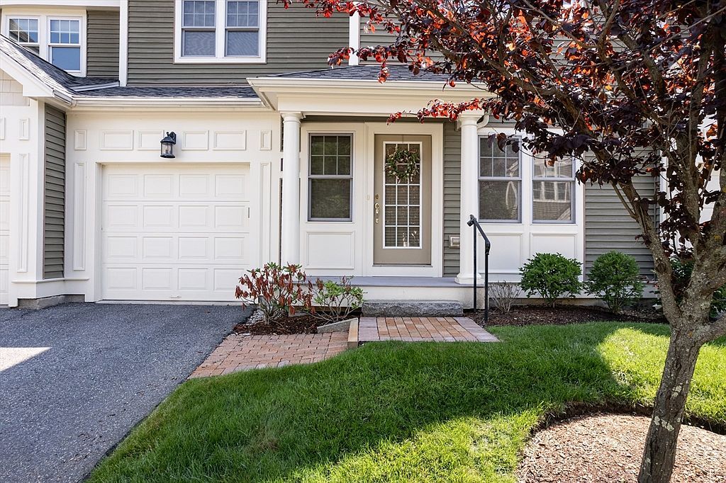 4 Lowell Dr UNIT 4 Hopkinton, MA 01748 - Thumbnail 3