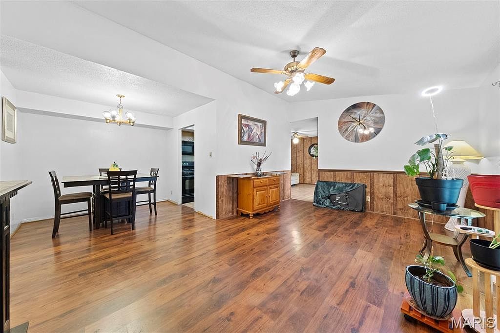 11151 Whispering Oaks Dr Saint Louis, MO 63136 - Thumbnail 3