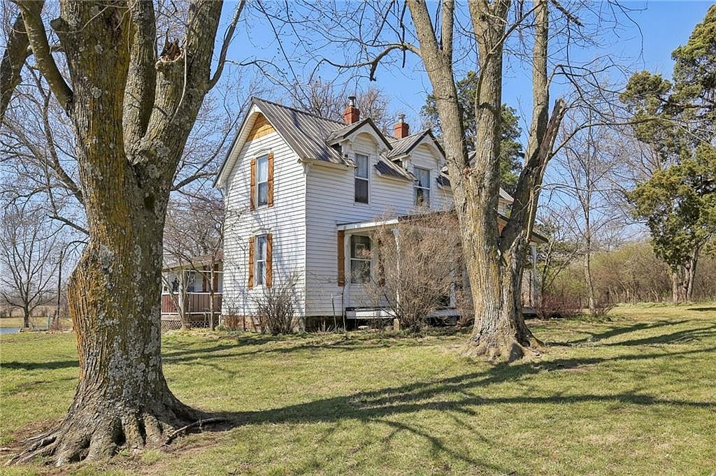 1031 NE 301st Rd Leeton, MO 64761 - Thumbnail 3