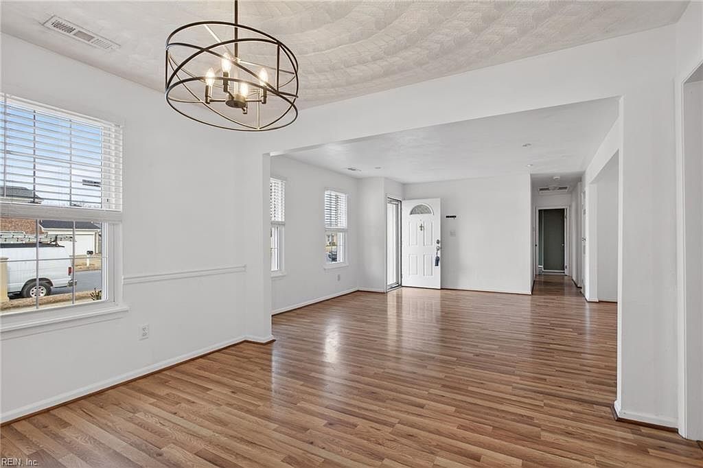 3017 Guenevere Dr Chesapeake, VA 23323 - Thumbnail 3