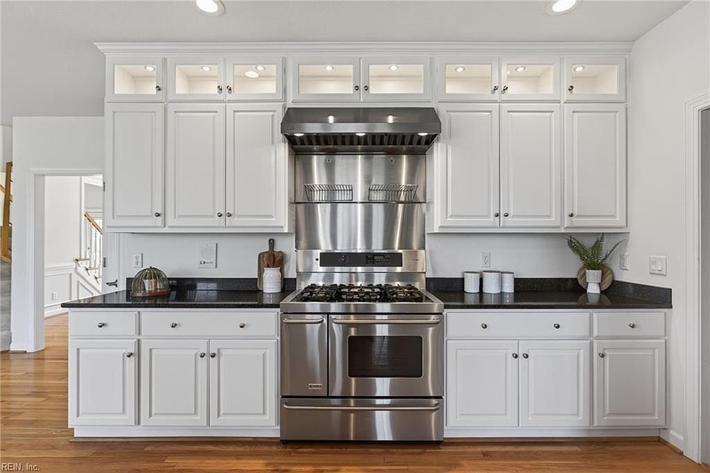 1322 Club House Dr Chesapeake, VA 23322 - Thumbnail 3