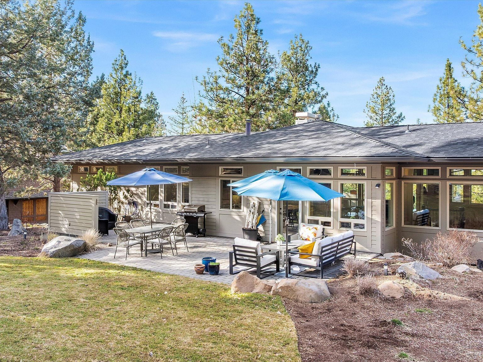 2589 NW Champion Cir Bend, OR 97703 - Thumbnail 3