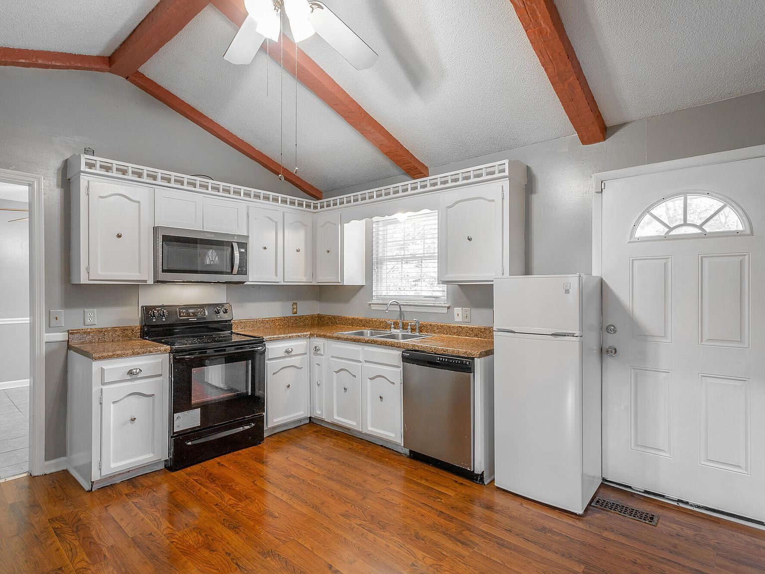 9015 Potomac Dr Chattanooga, TN 37421 - Thumbnail 3