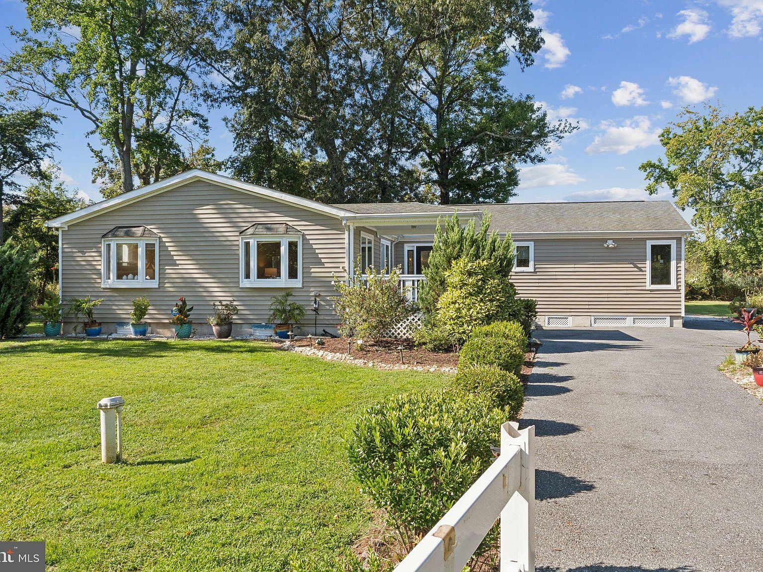 7654 Bay St Pasadena, MD 21122 - Thumbnail 3