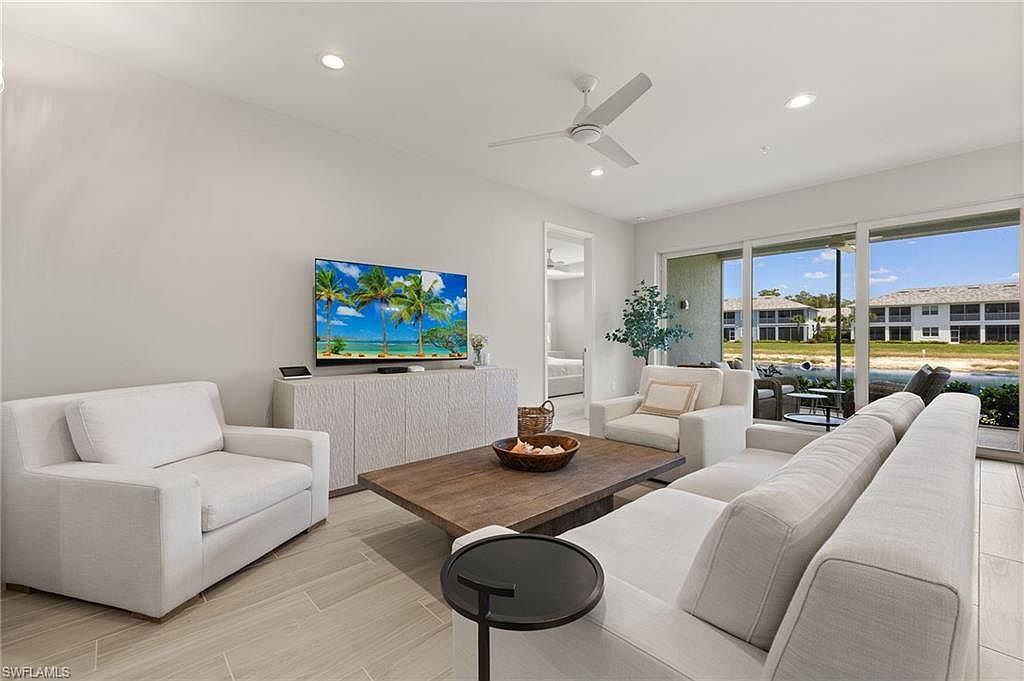 2647 Seychelles Cir UNIT 2203 Naples, FL 34112 - Thumbnail 3