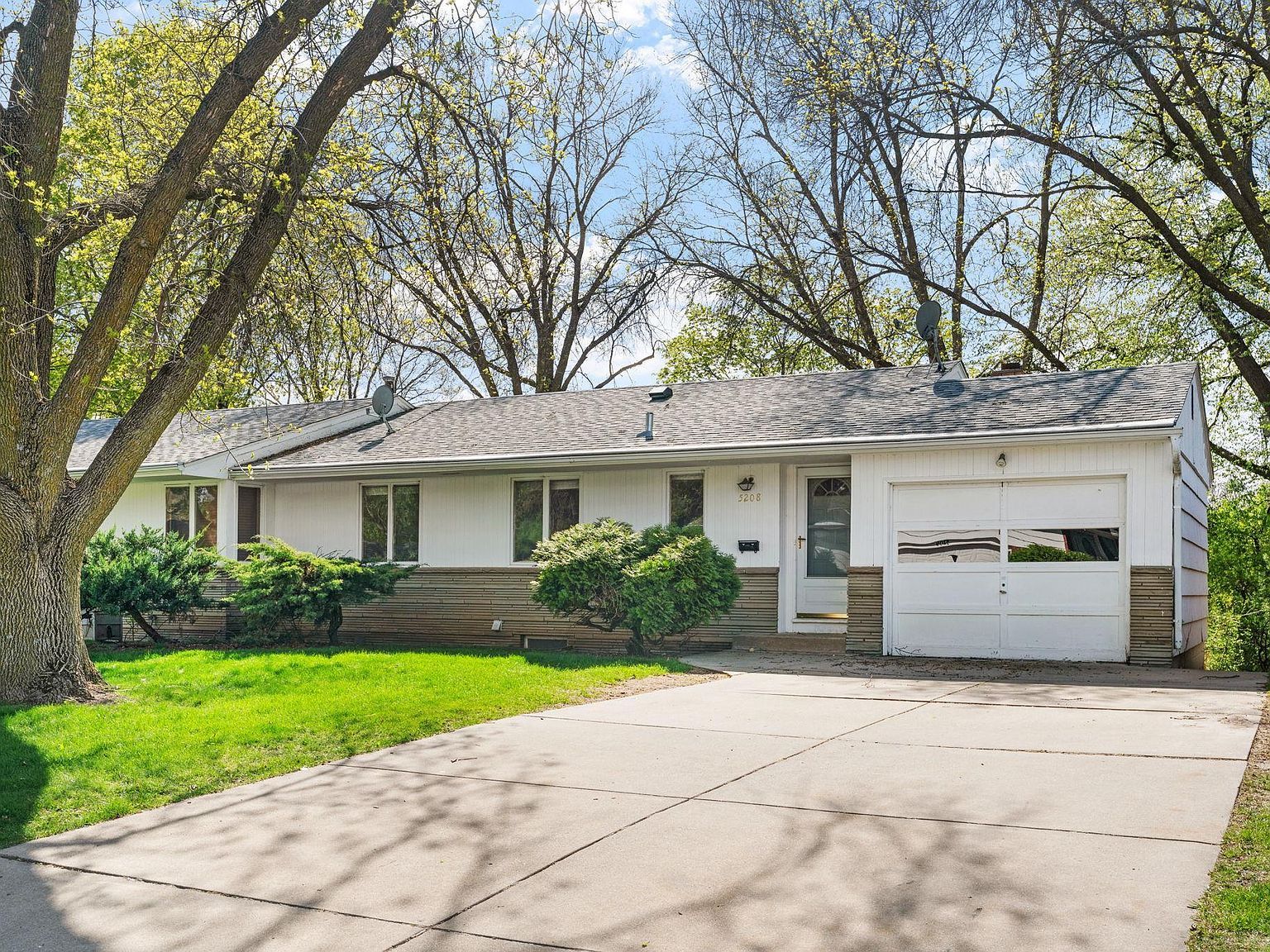 5208-5210 Grandview Ln Minneapolis, MN 55436 - Thumbnail 3