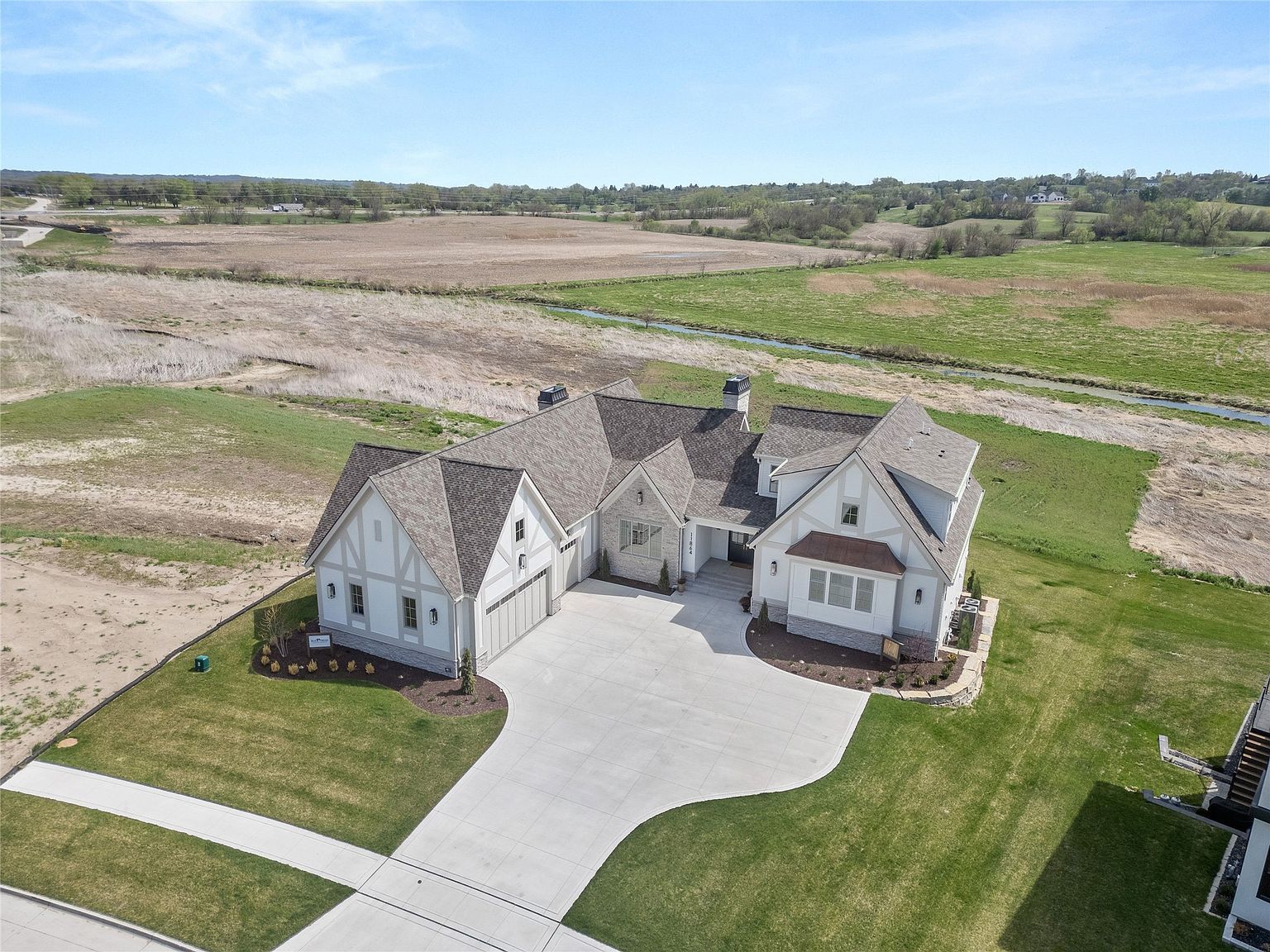 11864 Meadow Springs Dr Johnston, IA 50131 - Thumbnail 3