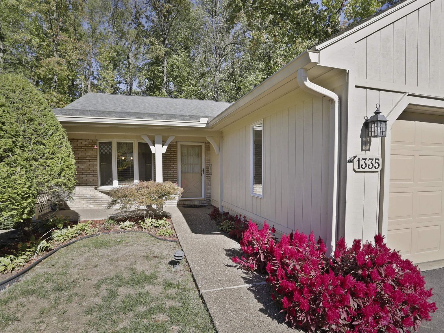 1335 Timberlake Rd Evansville, IN 47710 - Thumbnail 3