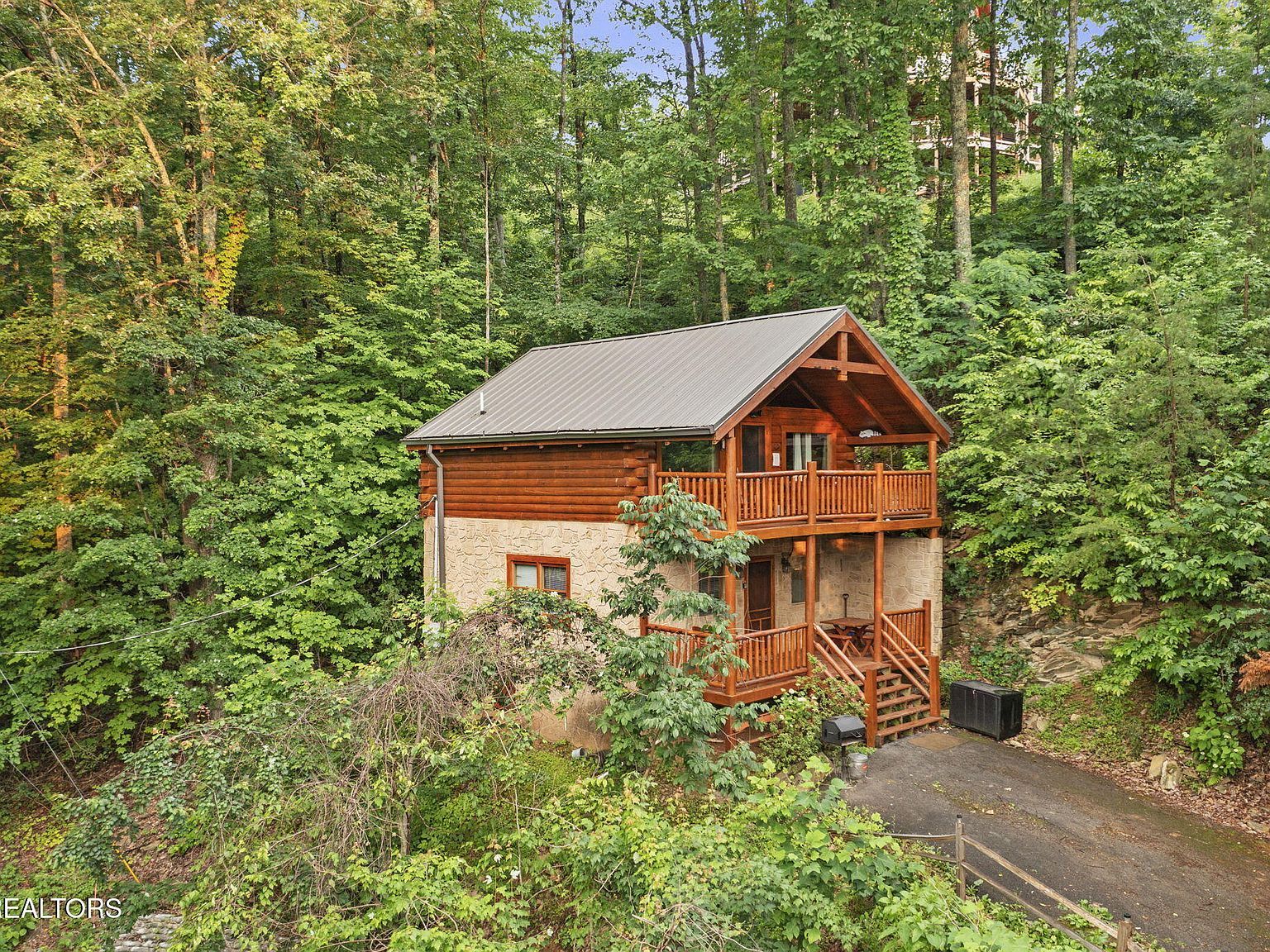 1868 Orchard Dr Pigeon Forge, TN 37876 - Thumbnail 3