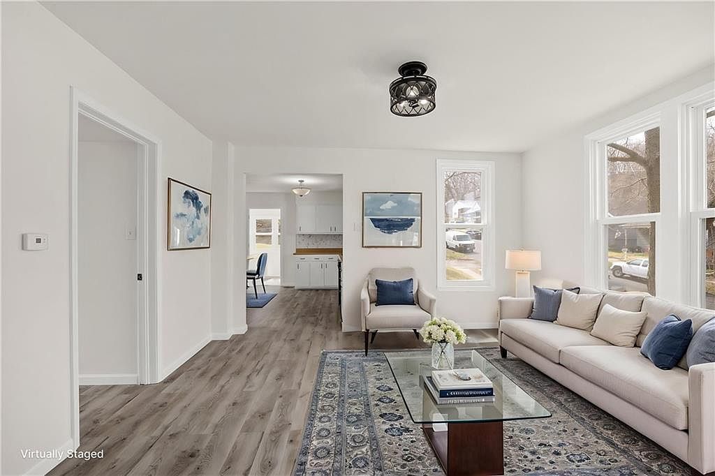 402 Blake St Saint Joseph, MO 64504 - Thumbnail 3