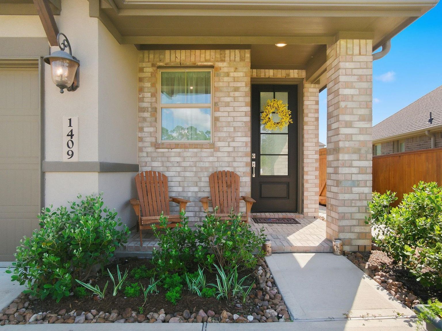 1409 Northwood Bluff Ln Pinehurst, TX 77362 - Thumbnail 3
