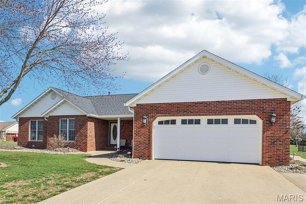 14220 Saint James Ln Breese, IL 62230 - Thumbnail 3