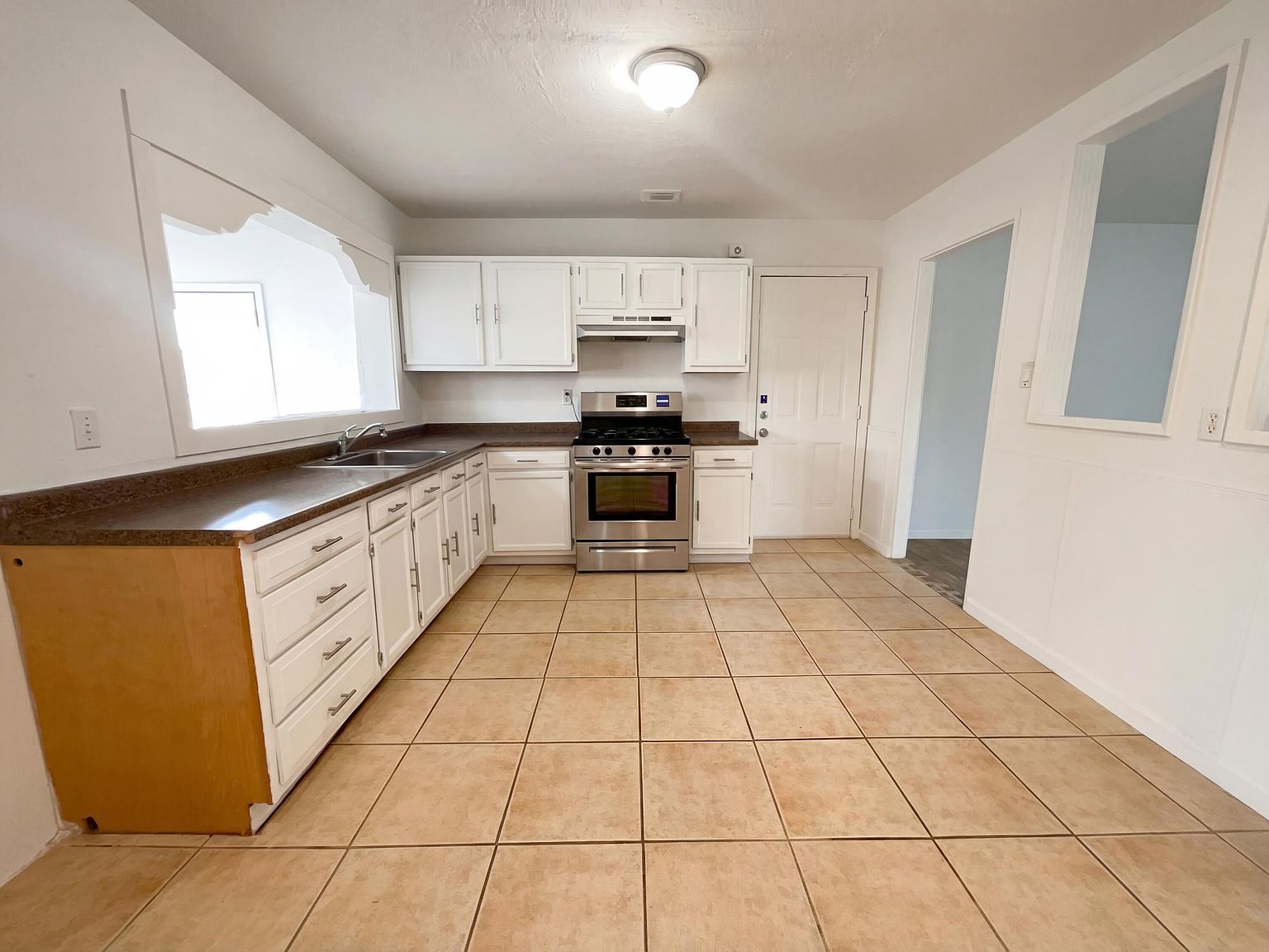 8112 Princess Jeanne Ave NE Albuquerque, NM 87110 - Thumbnail 3