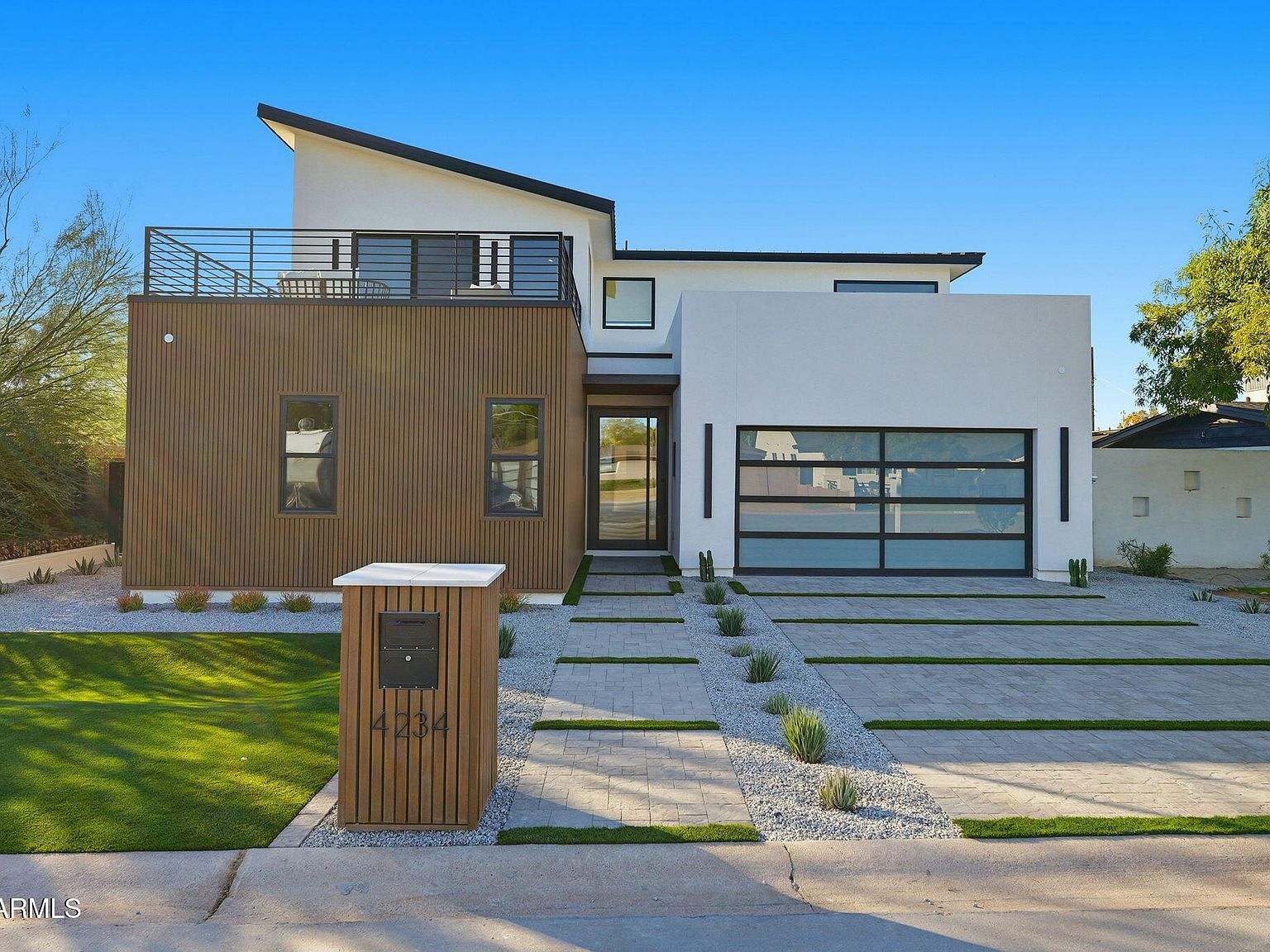 4234 N 42nd Pl Phoenix, AZ 85018 - Thumbnail 3