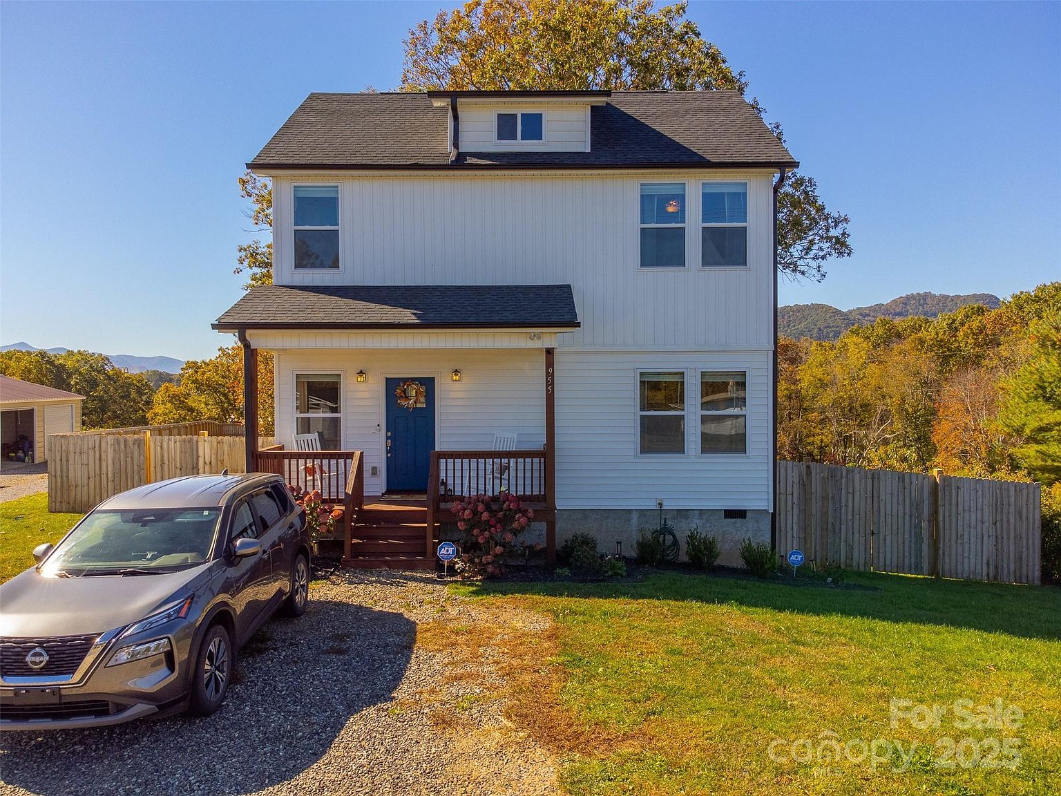 955 N Canton Rd Canton, NC 28716 - Thumbnail 3