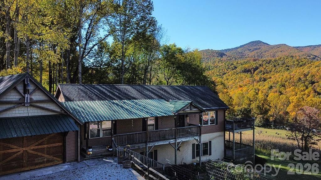 262 Sams Trl Waynesville, NC 28786 - Thumbnail 3