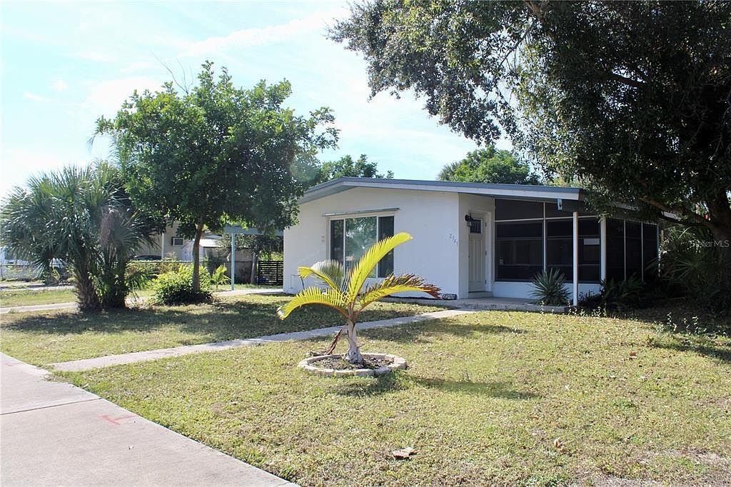 2545 Elkcam Blvd Port Charlotte, FL 33952 - Thumbnail 3