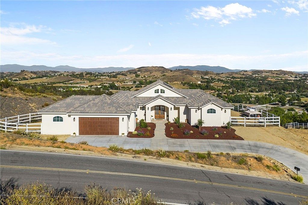 38566 Vista Del Bosque Murrieta, CA 92562 - Thumbnail 3