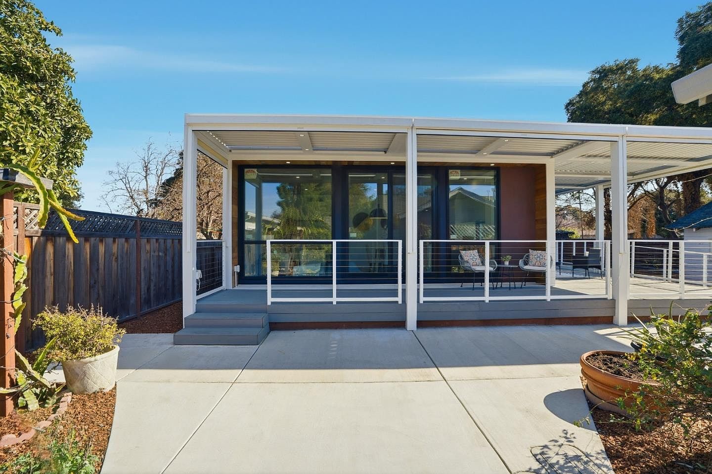 2260 Clarke Ave East Palo Alto, CA 94303 - Thumbnail 3