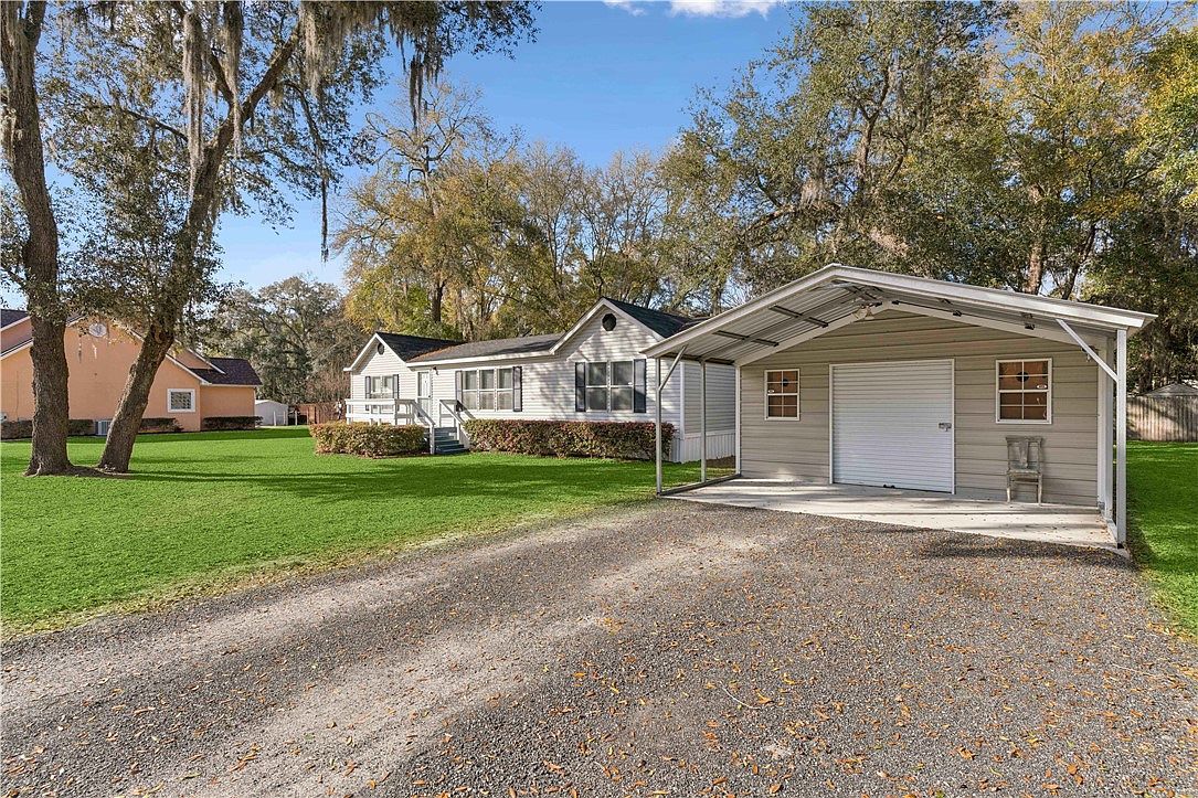 24 Shady Bluff Ln Waynesville, GA 31566 - Thumbnail 3