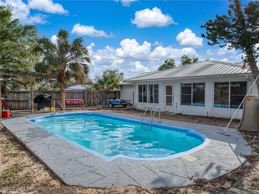 11 S Lantana Ave Avon Park, FL 33825 - Thumbnail 3